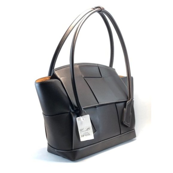 BOTTEGA VENETA Medium Arco Dark Grape Leather Tote - Picture 3 of 13